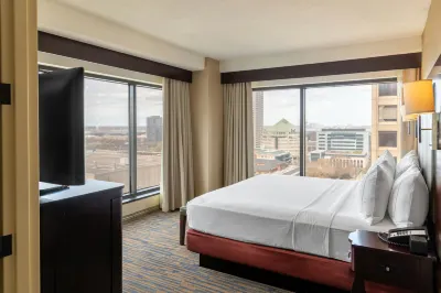 The Capital Suites Hotel Hotels near LVQ Apartments
