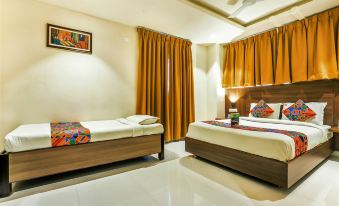 FabHotel RR Grand - Next to Trendset Mall