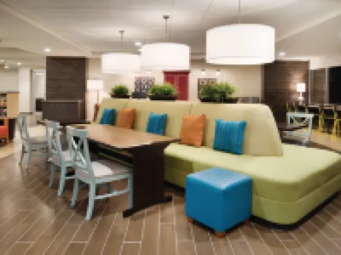 愛荷華城科拉爾維爾希爾頓惠庭套房酒店 科拉爾維爾酒店