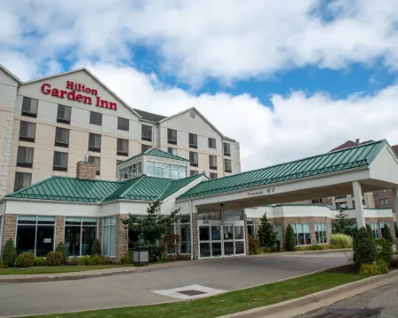 Hilton Garden Inn Erie Hotels in Summit Township