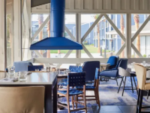 DoubleTree by Hilton Hotel Berkeley Marina Hotels in Berkeley