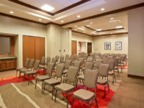 Hilton Garden Inn Chicago/Midway Airport Hotels in Bedford Park