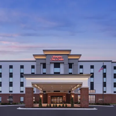 Hampton Inn & Suites Bridgeview Chicago Hotels near St. Cletus Catholic Church