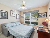 GREAT LOCATION BETWEEN SPANISH SPRINGS SQUARE & LAKE SUMTER LANDING