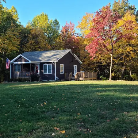 Scenic Mountain Getaway with a Firepit and Amazing Views of Mountains and Horses
