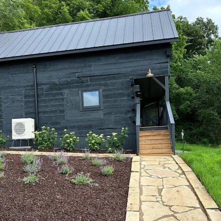 The Aspenshire Cabin: a nod to English Charm