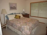 Best Waterview Of Egg Harbor - Fully Appointed 2 Bedroom Ground Level Condo