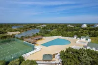 Welcoming Beach House with Private Pool and Hot Tub