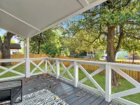 The St. Murray: Cute Themed 2 Bedroom 9 Mins from Downtown Charleston