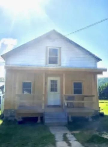 Tug hill house. 1 mile from snow ridge!!