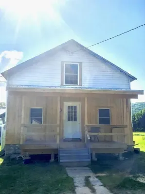 Tug hill house. 1 mile from snow ridge!!