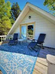 Charming Farmhouse in the Orchards near Lake Mich!