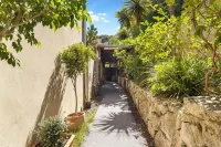 The Studio @ Latitude 34: Beachside Bliss - Surf, Hike, Relax Hotels in Gnarabup