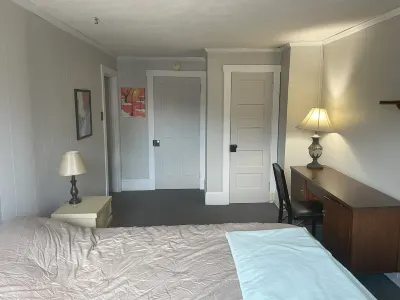 2-bedroom 2nd Floor apartment in Mount Joy with off street parking Hotels near Bube's Brewery