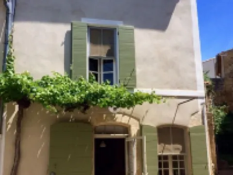 Village house in the center of Lourmarin Hotels in Lourmarin