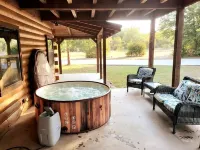 Spacious log cabin for country getaway Hotel di County Freestone