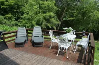 Pitched roof holiday home in the nature park on the Twistesee in an absolute forest location Hotel dekat Arobella