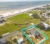 Beautiful Beach Views Sleeps 8