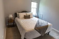 Convenient Home Only 4 Minutes From LU 林奇堡住宿飯店