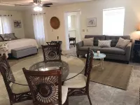 The Sea Turtle at Riverwalk Cottages Unit 202A Hotels in Carrabelle
