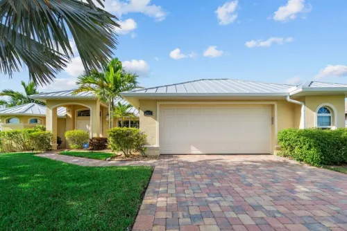 Luxury GULF access! DOCK/SPA/Pool/GAME ROOM