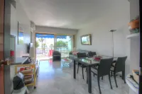 Luxurious Appt 2P - Terrace on the sea - Parking - Wifi - HIPPODROME Hotel a Cagnes-sur-Mer