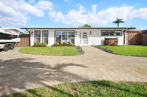 Upscale Florida Waterfront Heaven, Pool, Jacuzzi