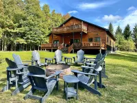 4bd/5ba Luxe Log Cabin - Sunset View of Torch Lake, Hiking Trails, Premier Golf - 5-Star