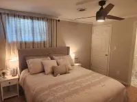 New listing! Private 3 bedroom 2 bath home with BEAUTIFUL sunroom! Hotels in Olney