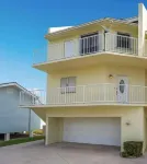 Cozy beach condo steps away from the beach!
