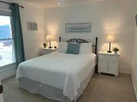 Beautifully renovated condo, close to the boardwalk - away from the noise!