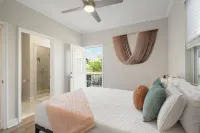 Remarkable Superdome Group Home w/Heated Pool, Parking, Patio, 8 Beds & 5 Baths