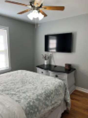 Super Cozy Cottage is updated, fully stocked and close to Downtown Thomasville!