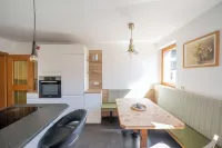 Töllhof Studio mit Bauernstube Hotels in Rasa