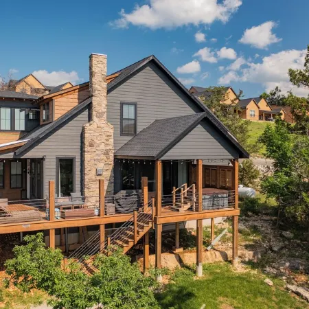5Star MajesticRetreat, TableRock Lake Branson Chalet, Walk2Lake,FirePits,HotTub