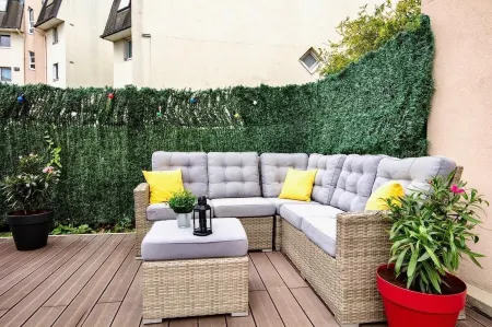 Charmant Refuge Avec Jardin, à 6 Minutes à Pied du Métro Créteil Léchat Отели рядом с достопримечательностью «Парк Дюпейру»