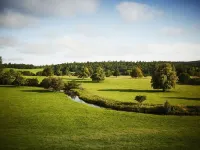 Kennedy Cottage - Traditional 3 Bedroom Cottage on Beautiful Blairquhan estate Hotels in Maybole