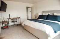 Cheerful home in quiet neighborhood