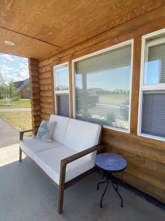 Cozy Lazy Dog Cabin Отели в г. Карбон