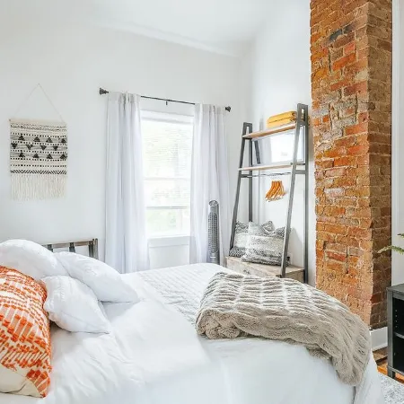 Best of Downtown and Belmont in cozy unique 2BD! Walk everywhere!