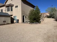 Gould’s Hideaway off street parking, close to Sand Hollow, Quail & Zion.