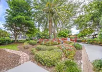 PROMO 5% WEEKLY/10% MONTHLYNewly Renovated Beautiful Condo In Tropical Paradise 클램 패스 공원 주변 호텔