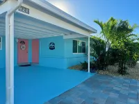 SC2 11th ST. in Kcb. Best Home Away from Home – 2Br/2BA with Private Pool & Dock
