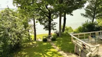 Seven Oaks — Lakefront Cottage on Owasco Lake — Large Beach with Stunning Views