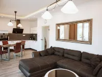 Comfortable, newly renovated apartments with a view of the Moselle Hotéis em Zell