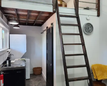 Blanche's Loft Hotels in Graham