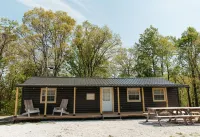 Boone's Bluff RRG- HUMBLE COZY STAY w/ Firepit