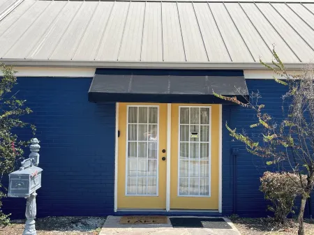 Tejas Waterfront Apartment on Lake Sam Rayburn