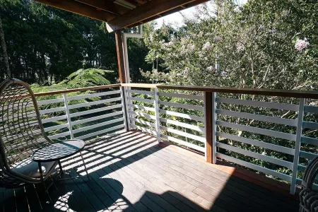 Tallowood Treehouse Отели в г. Баллина