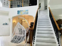 5br/4ba Luxury house w pool and beautiful backyard